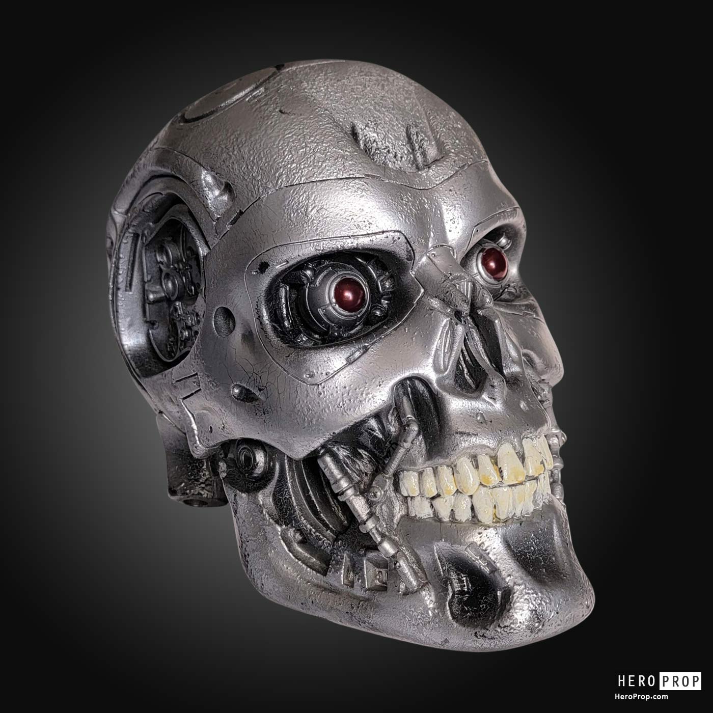 Terminator Salvation – Endoskeleton Light-up Head