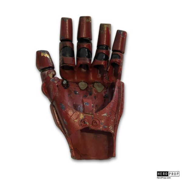 Star Wars: The Force Awakens (2015) - C-3PO Red Hand