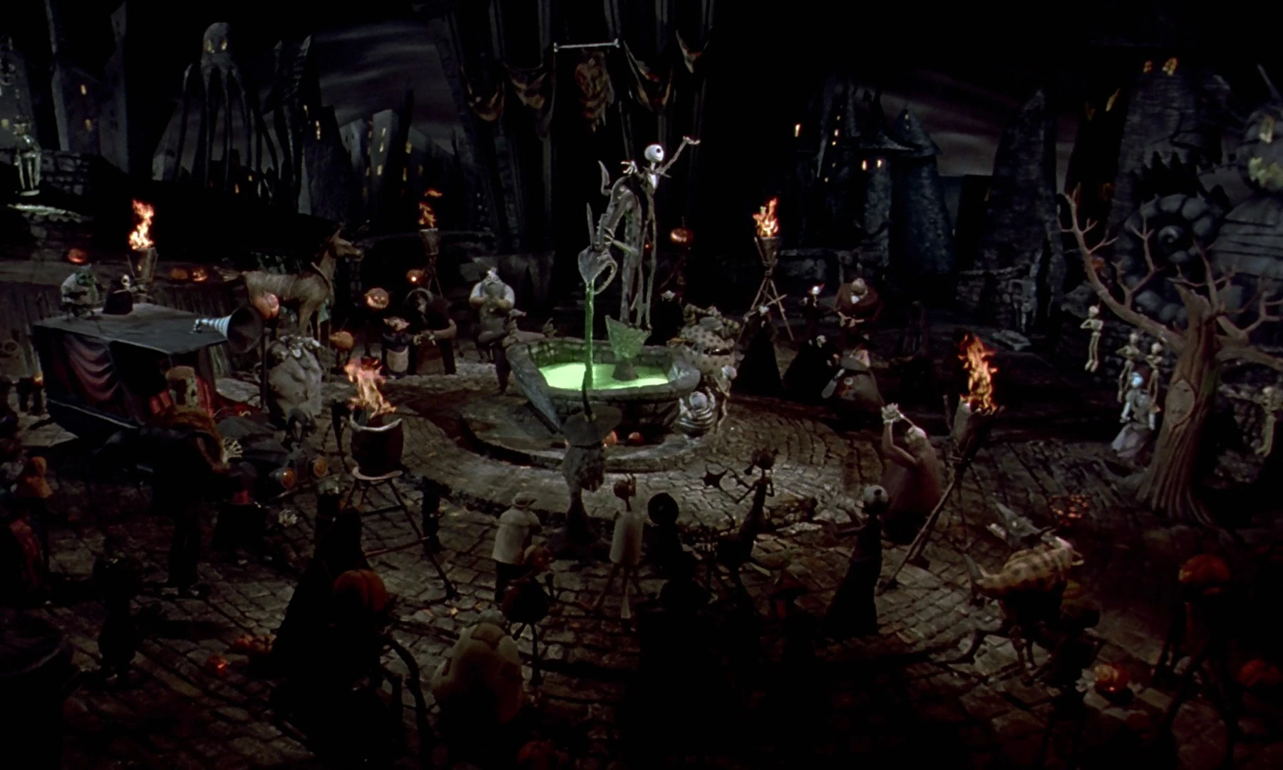 The Nightmare Before Christmas (1993) - Town Square Miniature Building - Image 4