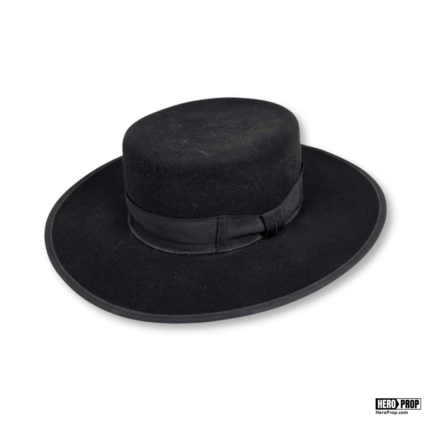 The Mask of Zorro (1998) – Anthony Hopkins' "Zorro" Hat
