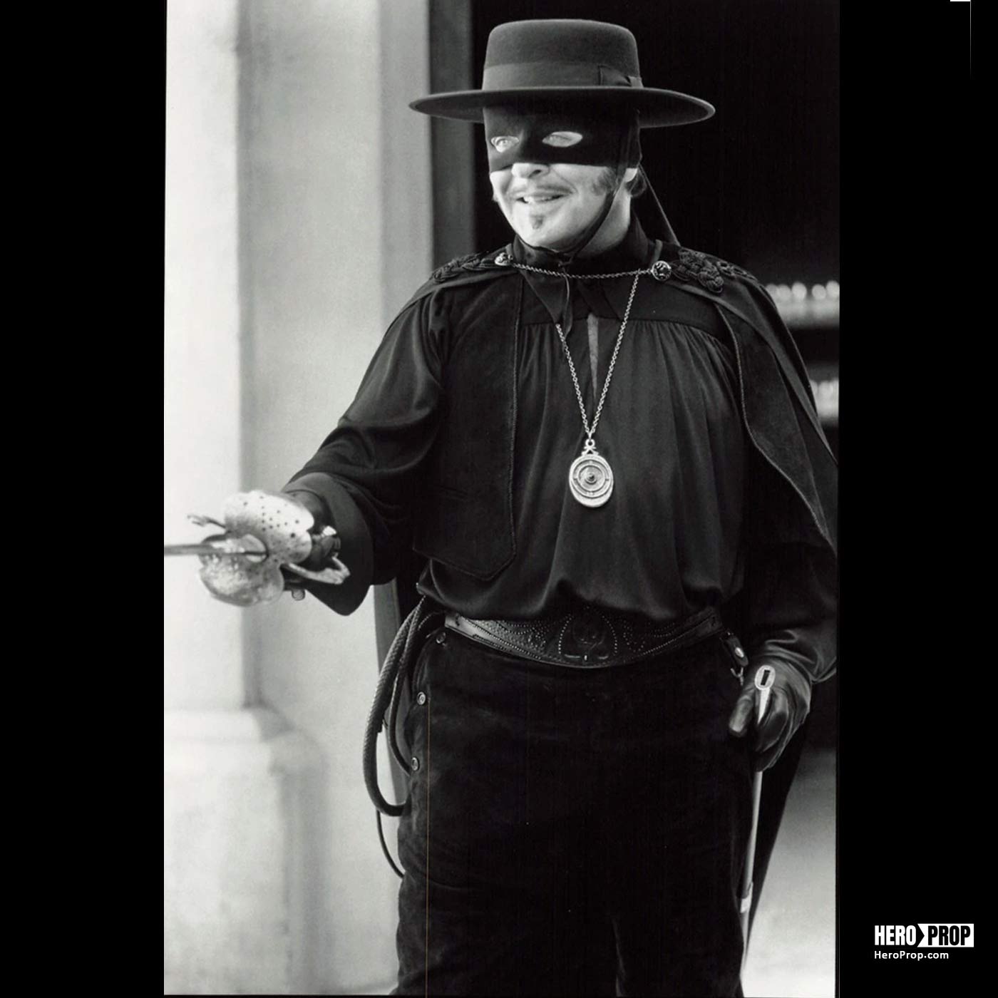 The Mask of Zorro (1998) – Anthony Hopkins' "Zorro" Hat - Image 5